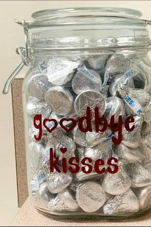 The Vet left people in tears after sharing a picture of a glass jar filled with ‘Goodbye kisses’ written on the front, that are reserved for dogs coming for euthanization.